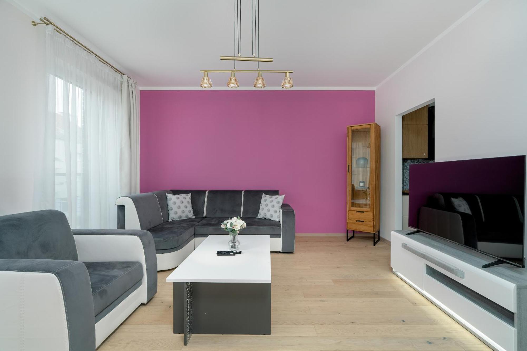 Apartment With Balcony And Free Parking In Poznan By Noclegi Renters מראה חיצוני תמונה