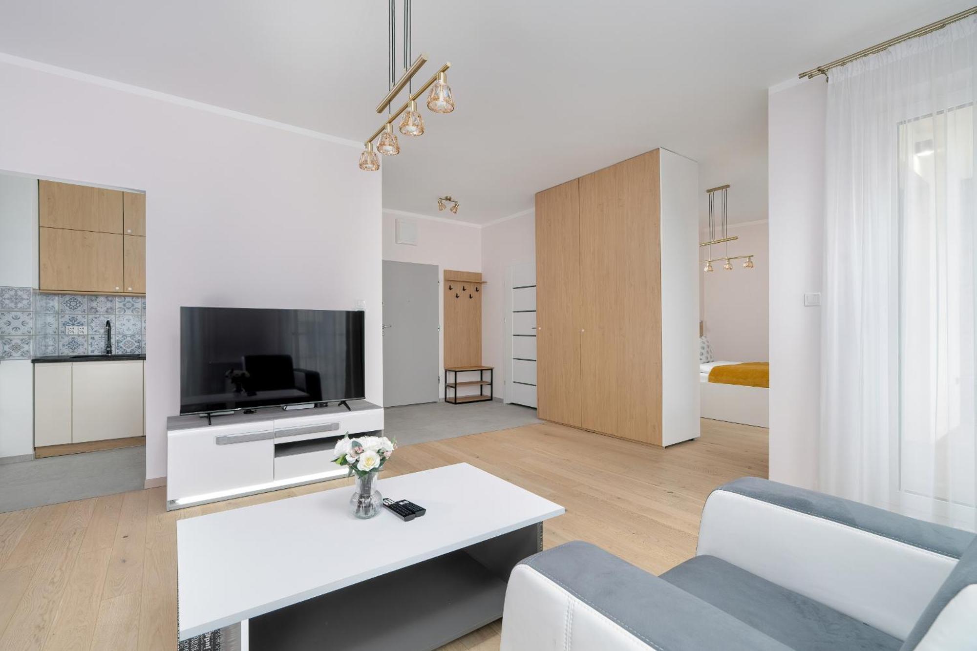 Apartment With Balcony And Free Parking In Poznan By Noclegi Renters מראה חיצוני תמונה